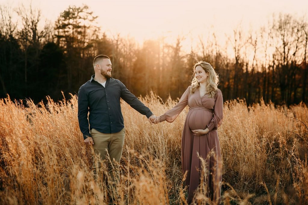 new mom and dad maternity photographer